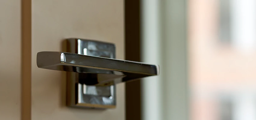 Door Lever Knob Repair in Turlock, California