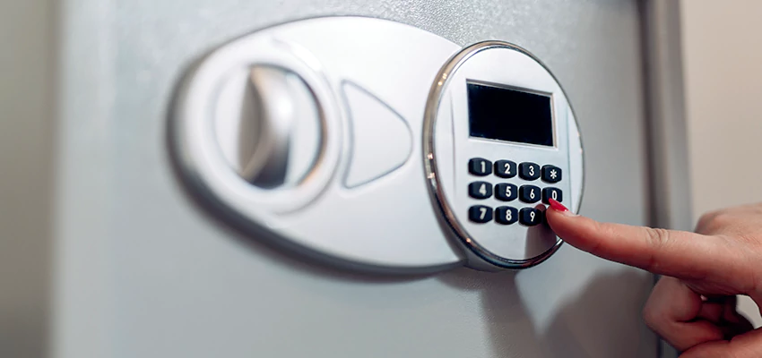 Jewelry Safe Cracking in Turlock, California