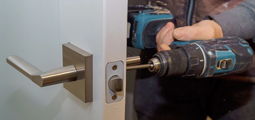 Broken Door Handle Lock Repair in Turlock, California
